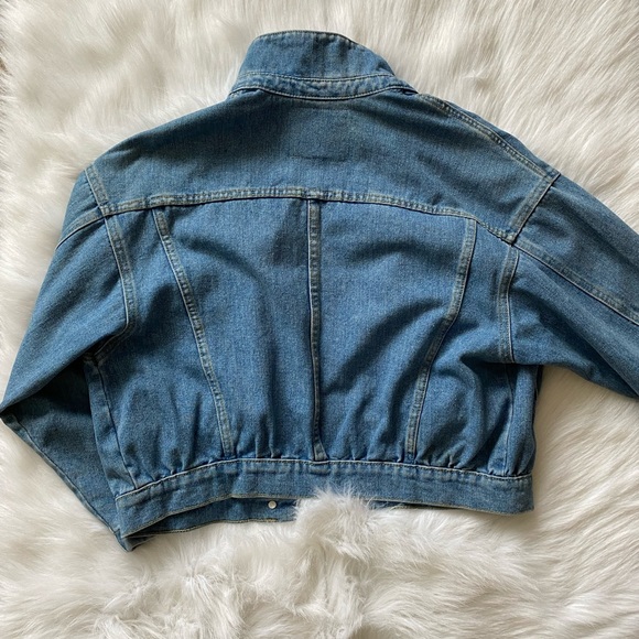 Cropped Jean Jacket - Picture 2 of 8